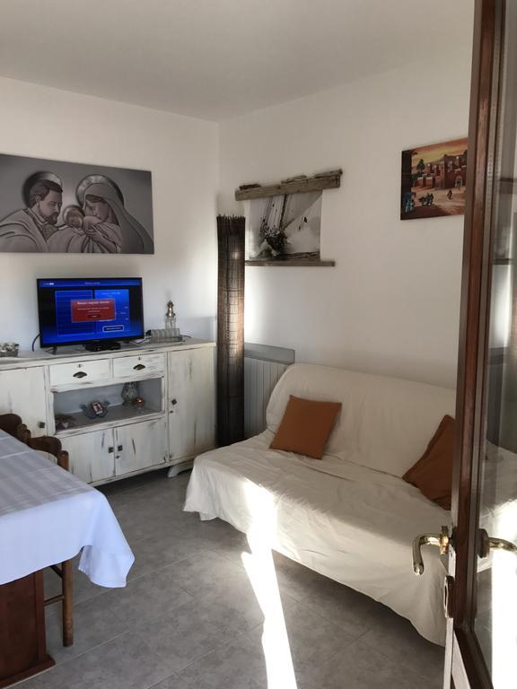 Azienda Multifunzionale S'Ozastro Marinella  Exteriör bild