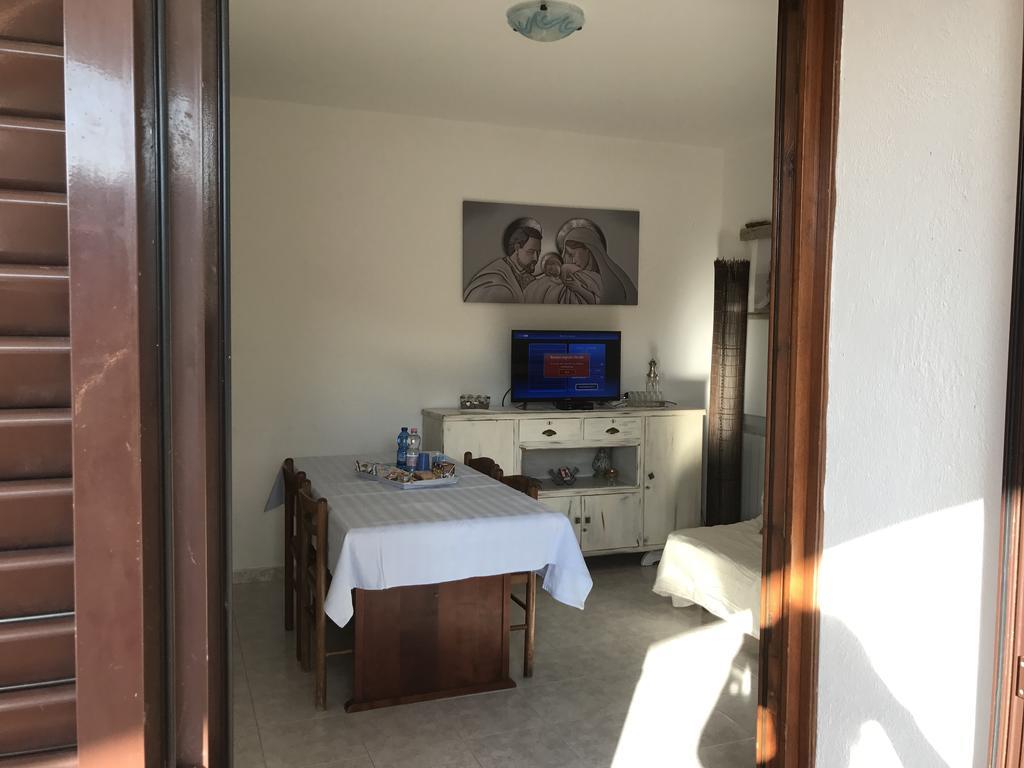 Azienda Multifunzionale S'Ozastro Marinella  Exteriör bild